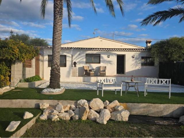 Casa rústica / Caserío en Venta en Teulada