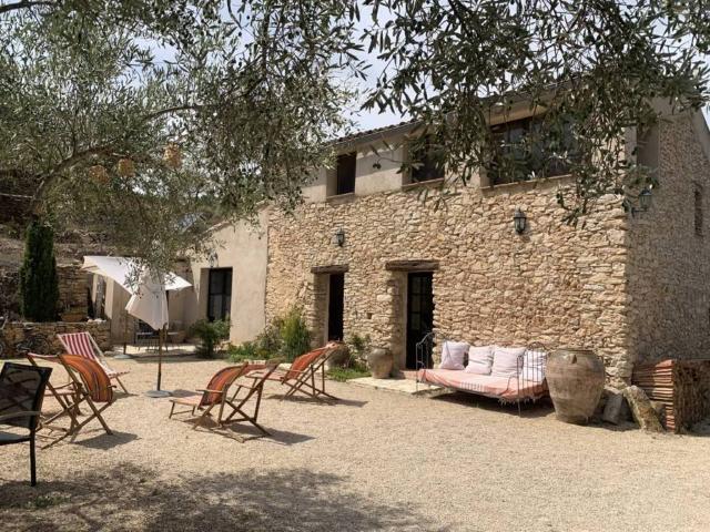 Casa rústica / Caserío en Venta en Tivissa