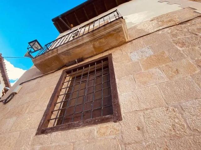 Casa rústica / Caserío en Venta en Torrecilla de Alcañiz