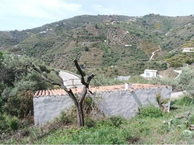 Casa rústica / Caserío en Venta en Torrox