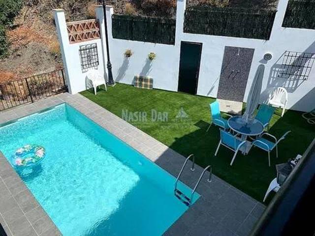 Casa rústica / Caserío en Venta en Torrox
