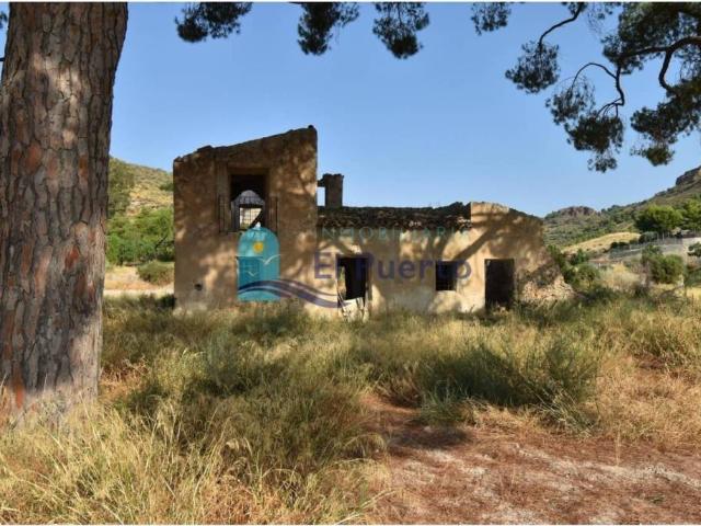 Casa rústica / Caserío en Venta en Totana