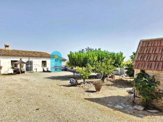 Casa rústica / Caserío en Venta en Totana
