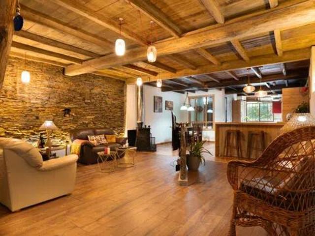 Casa rústica / Caserío en Venta en Trabada