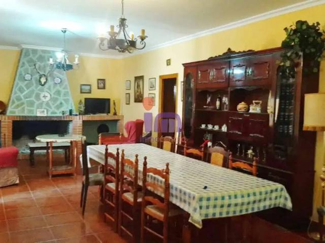 Casa rústica / Caserío en Venta en Valdepeñas