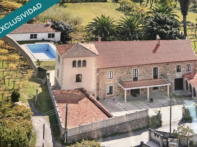 Casa rústica / Caserío en Venta en Vedra