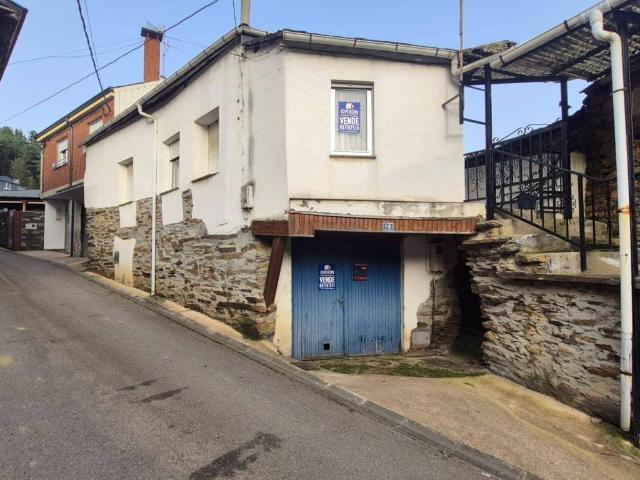 Casa rústica / Caserío en Venta en Vega de Espinareda