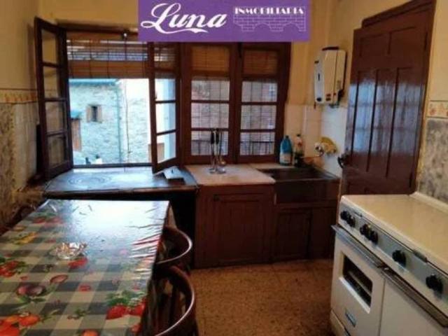 Casa rústica / Caserío en Venta en Vega de Espinareda