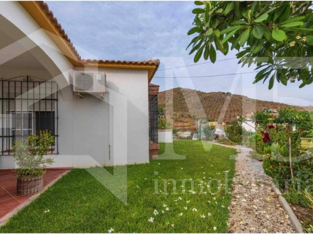 Casa rústica / Caserío en Venta en Vélez Málaga