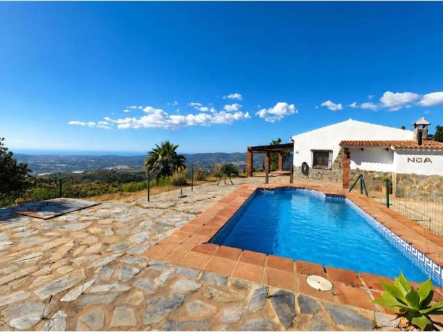 Casa rústica / Caserío en Venta en Vélez Málaga