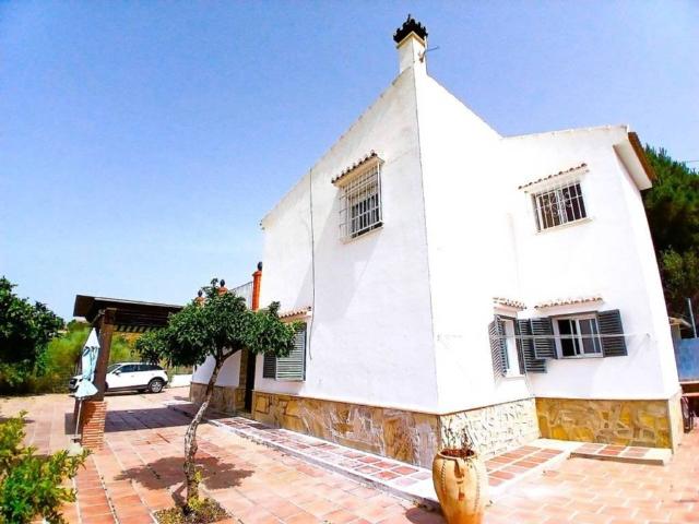 Casa rústica / Caserío en Venta en Vélez Málaga