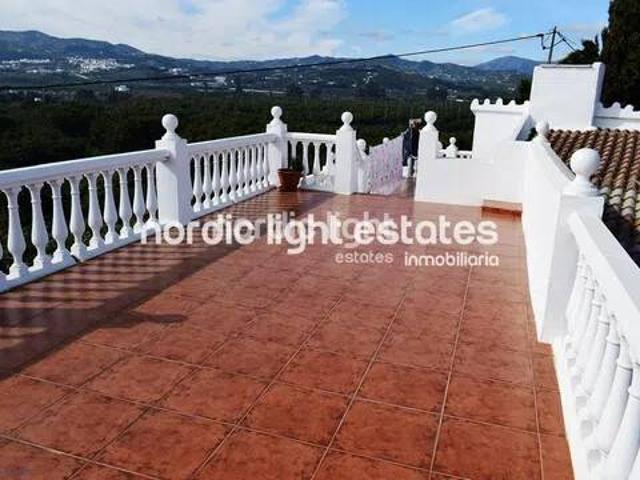 Casa rústica / Caserío en Venta en Vélez Málaga