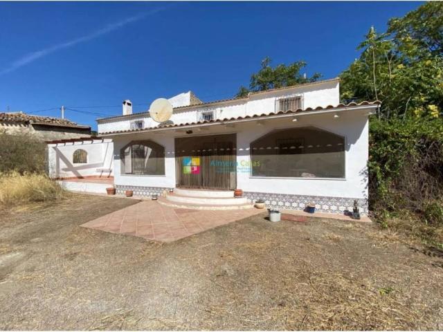 Casa rústica / Caserío en Venta en Vélez Rubio