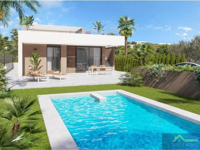 Casa rústica / Caserío en Venta en Vera