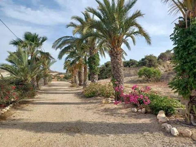 Casa rústica / Caserío en Venta en Vera