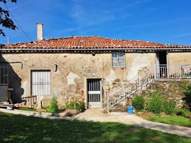 Casa rústica / Caserío en Venta en Vila de Cruces