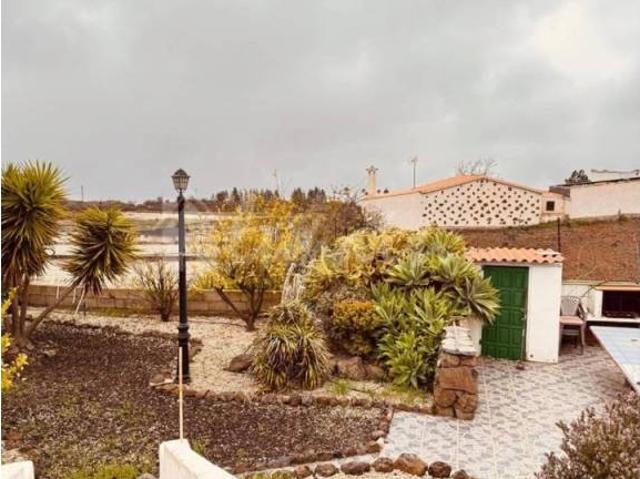 Casa rústica / Caserío en Venta en Vilaflor de Chasna