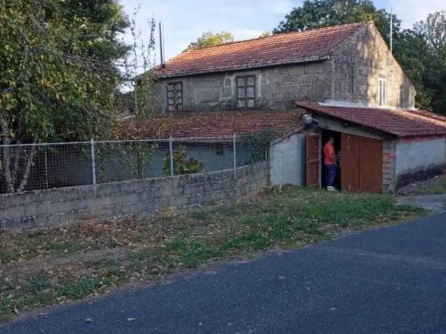 Casa rústica / Caserío en Venta en Vilamarín