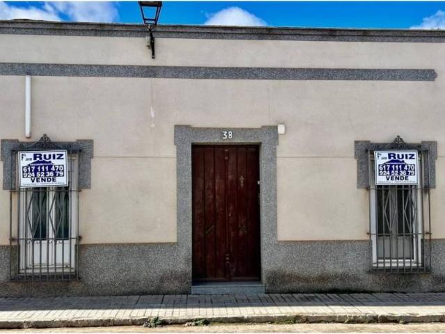 Casa rústica / Caserío en Venta en Villafranca de los Barros