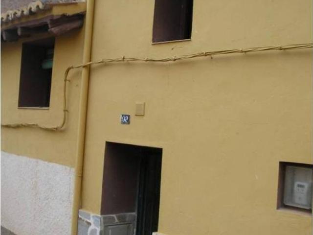 Casa rústica / Caserío en Venta en Villarroya de La Sierra