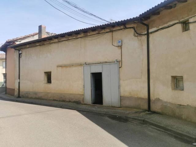 Casa rústica / Caserío en Venta en Villaturiel