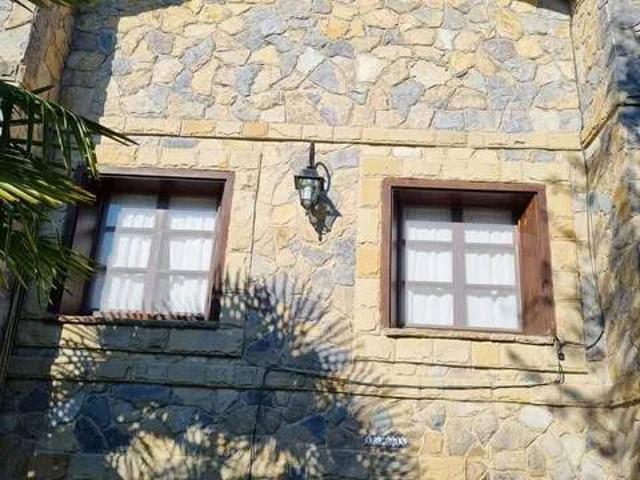 Casa rústica / Caserío en Venta en Villaviciosa