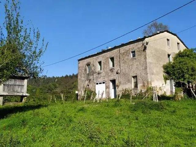 Casa rústica / Caserío en Venta en Viveiro