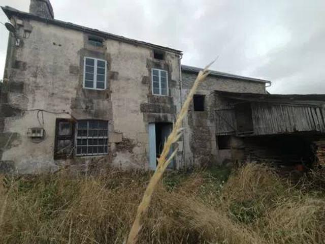 Casa rústica / Caserío en Venta en Viveiro