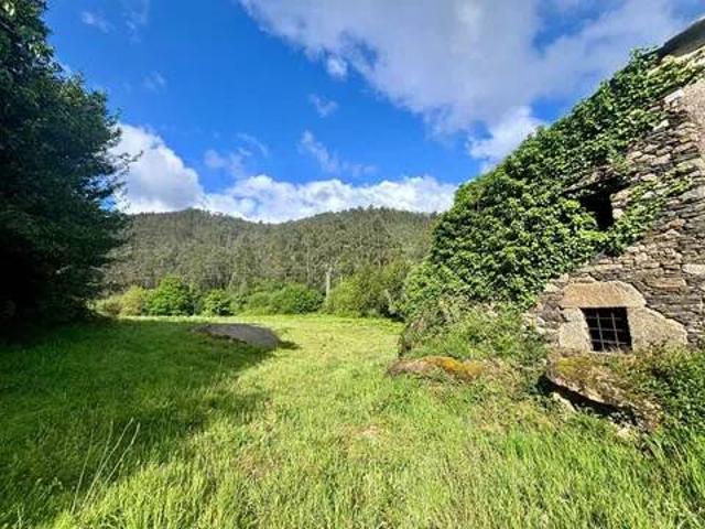 Casa rústica / Caserío en Venta en Viveiro