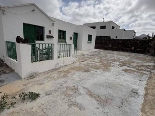 Casa rústica / Caserío en Venta en Yaiza