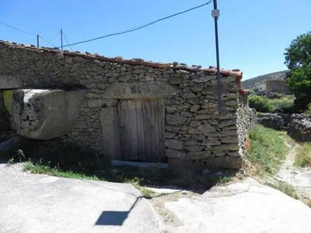 Casa rústica / Caserío en Venta en Zapardiel de La Ribera