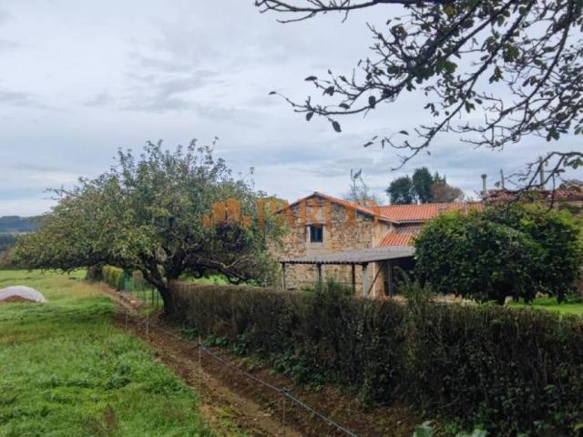Casa rústica / Caserío en Venta en A Coruña
