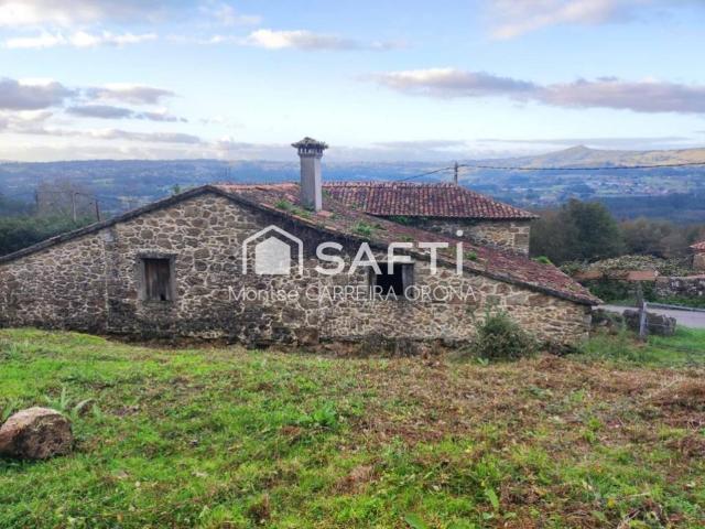 Casa rústica / Caserío en Venta en A Estrada