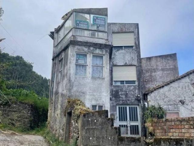 Casa rústica / Caserío en Venta en A Guarda