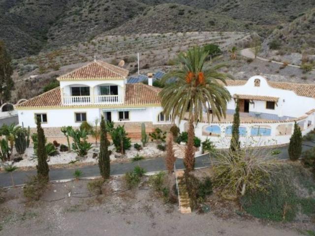 Casa rústica / Caserío en Venta en Águilas