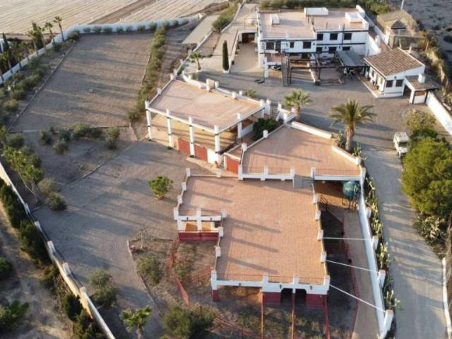 Casa rústica / Caserío en Venta en Águilas