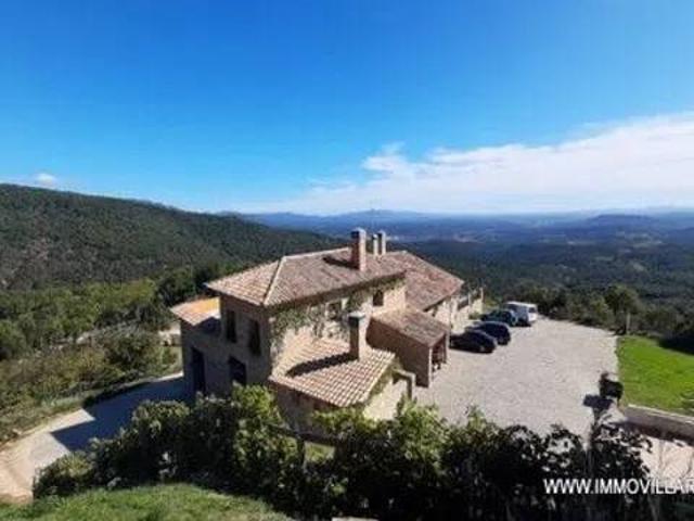Casa rústica / Caserío en Venta en Agullana