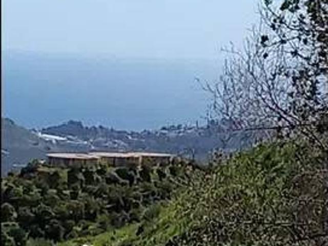 Casa rústica / Caserío en Venta en Almuñécar