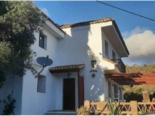 Casa rústica / Caserío en Venta en Almuñécar