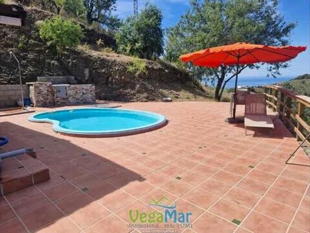 Casa rústica / Caserío en Venta en Almuñécar
