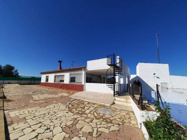 Casa rústica / Caserío en Venta en Almansa