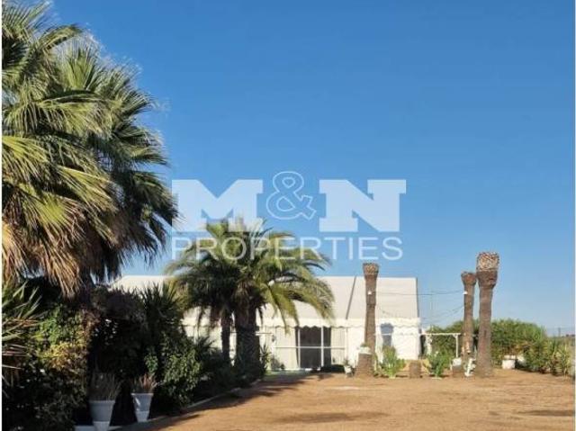 Casa rústica / Caserío en Venta en Almendralejo