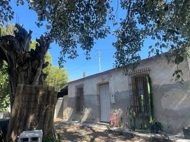Casa rústica / Caserío en Venta en Almoradí