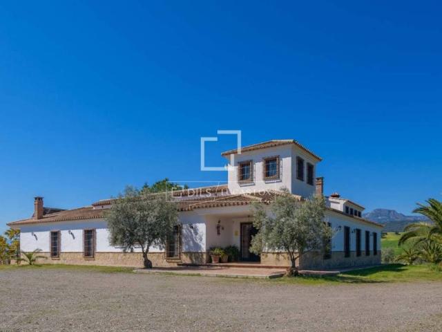 Casa rústica / Caserío en Venta en Álora