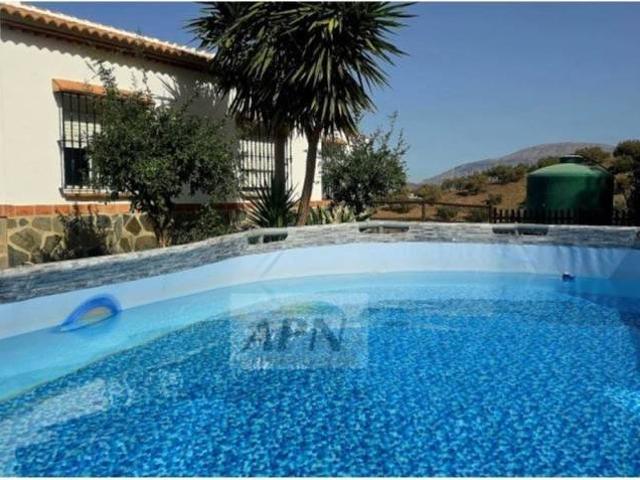 Casa rústica / Caserío en Venta en Álora