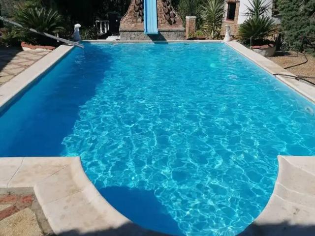 Casa rústica / Caserío en Venta en Alange