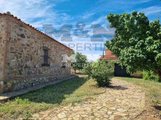 Casa rústica / Caserío en Venta en Alange