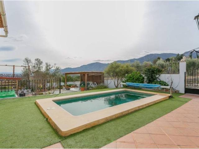 Casa rústica / Caserío en Venta en Albuñuelas