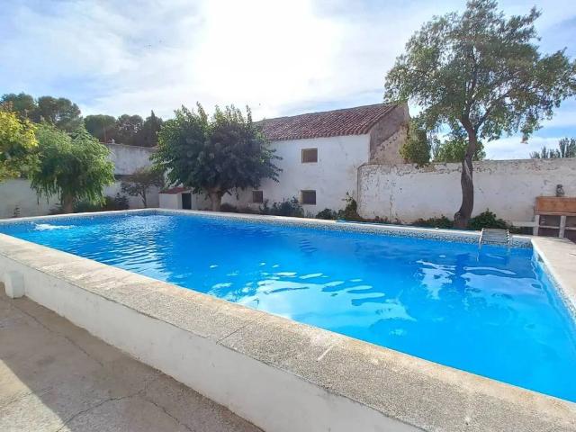 Casa rústica / Caserío en Venta en Albacete