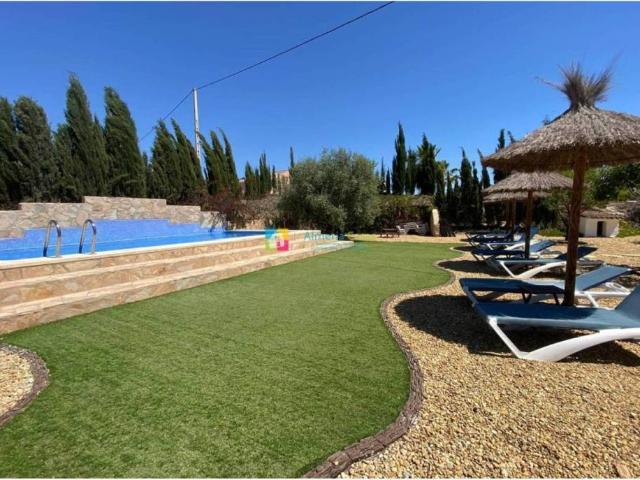 Casa rústica / Caserío en Venta en Albox